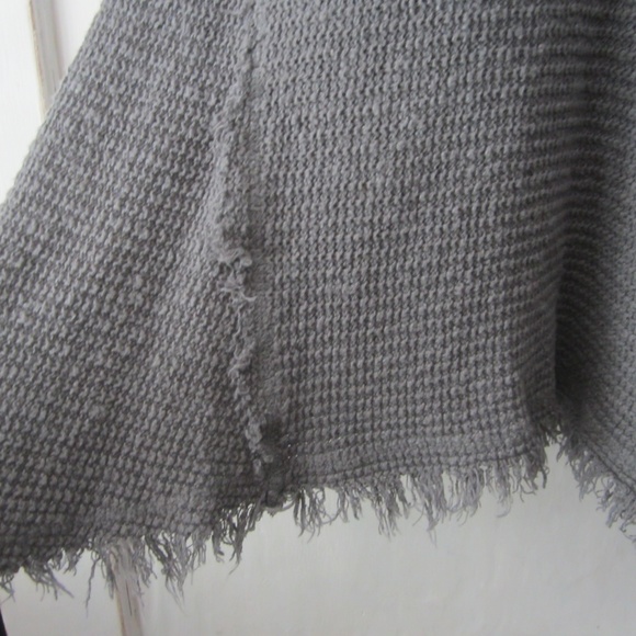 Ruby Moon XS - Open Shoulder - Picture 4 of 6